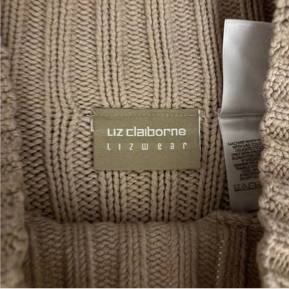 Liz Claiborne vintage cable knit sweater - Picture 2 of 2